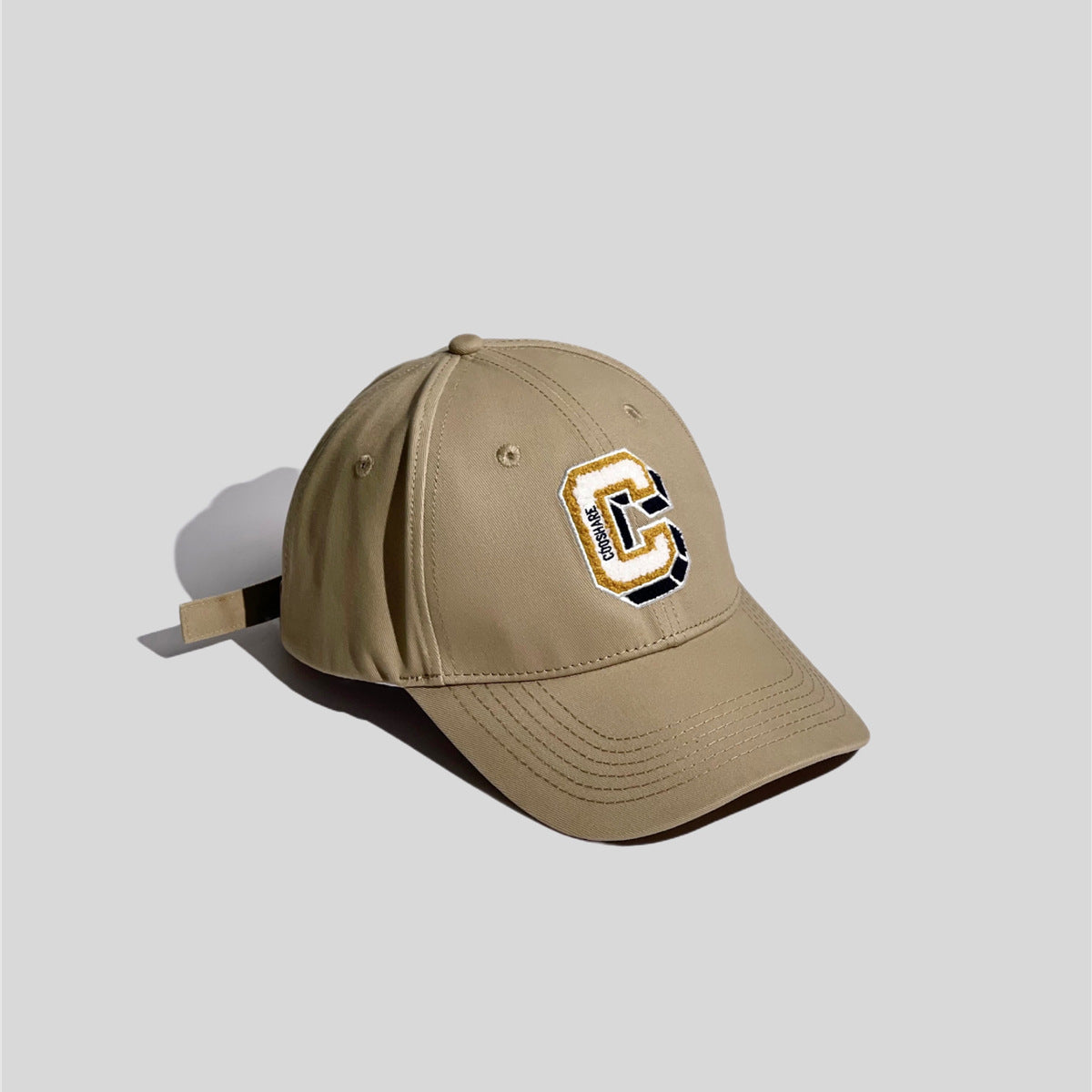 C-shaped Baseball Cap