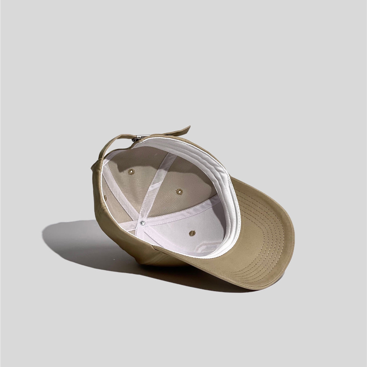 C-shaped Baseball Cap