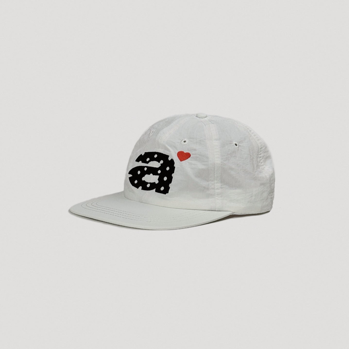 Summer quick-drying breathable love embroidered baseball cap